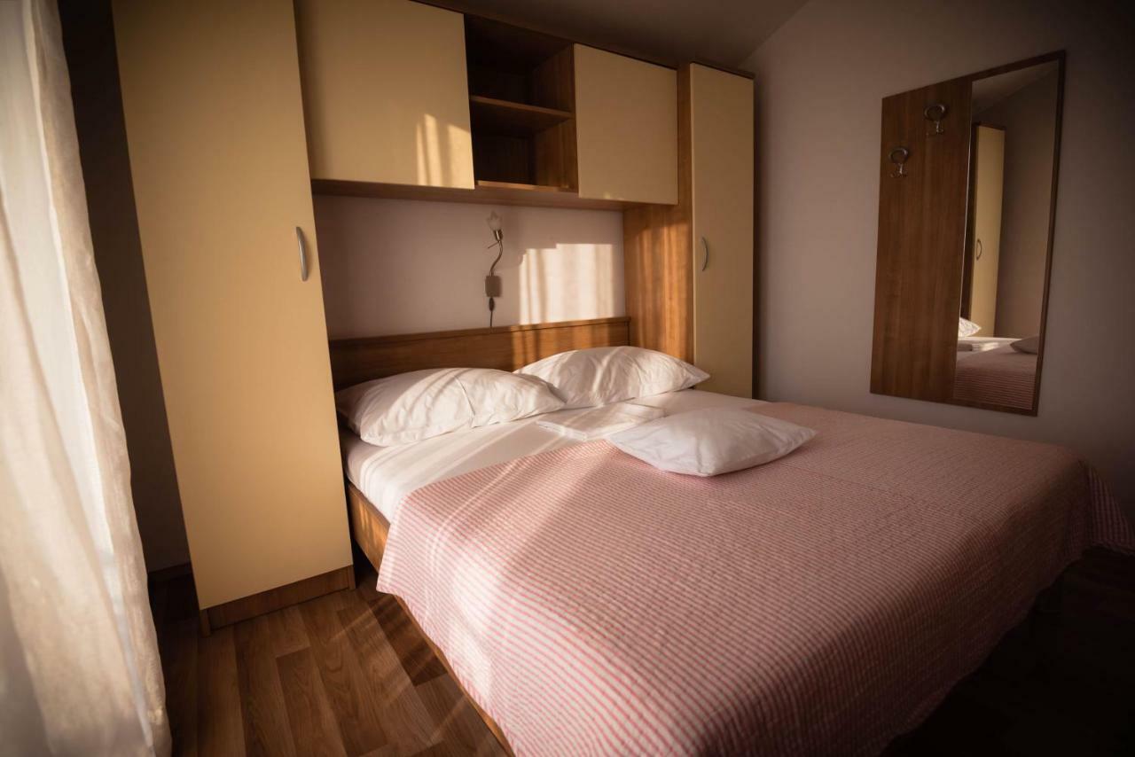 Apartmani Bare I Danica Grebaštica Kültér fotó