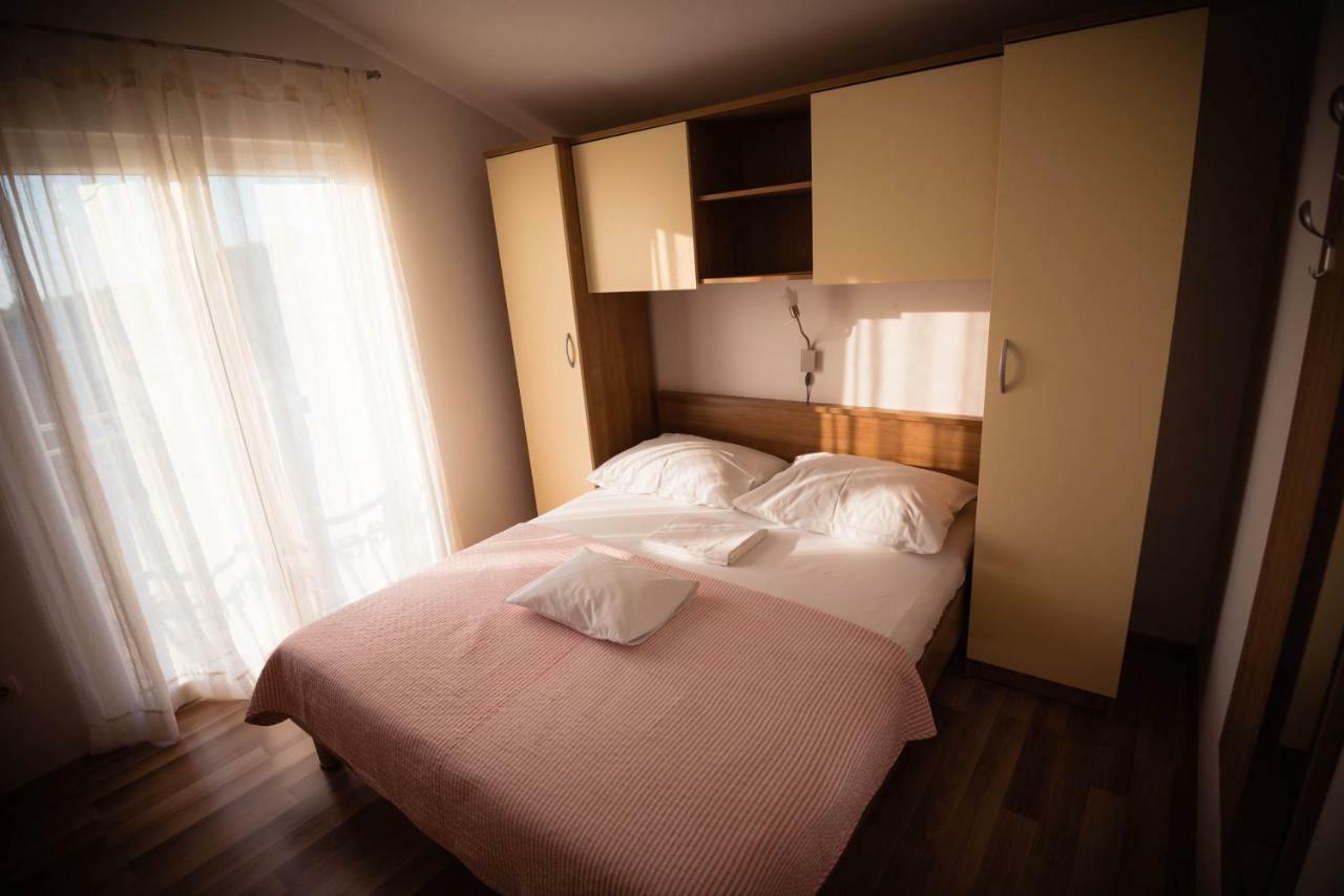 Apartmani Bare I Danica Grebaštica Kültér fotó